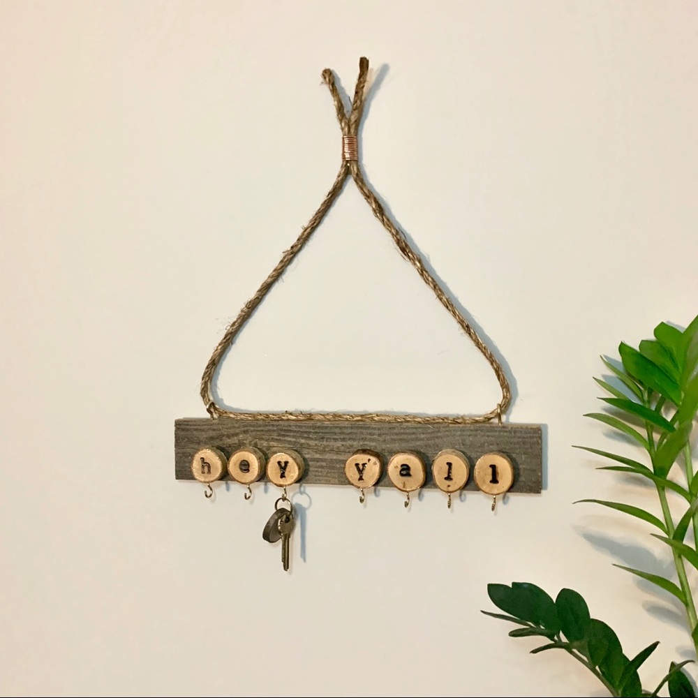 Hey Y’all Wall Hanging Entryway Organizer w/ Hooks